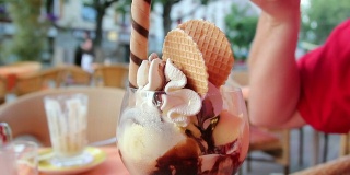 冰淇淋圣代甜点- HD & PAL