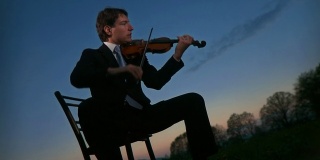HD:大自然中的小提琴家