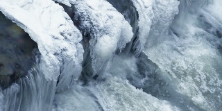 冰冻河瀑布-可循环，高清