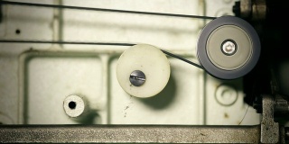 缝纫机运行的微距镜头
