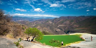 TIME LAPSE:墨西哥天然泳池