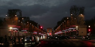 广角，Champs-Elysées大街