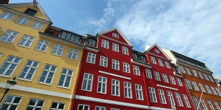 尼哈芬在哥本哈根的彩色房子正面