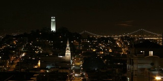 旧金山的月亮升起时光流逝