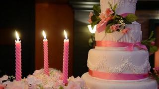 婚礼蛋糕在庆祝仪式视频素材模板下载