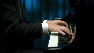 HD DOLLY:专业钢琴演奏视频素材模板下载