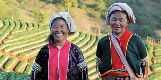 拉祜族妇女