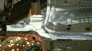 车身焊接机器人视频素材模板下载