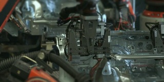 T/L机器人在车身焊接