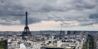 法国巴黎上空的云