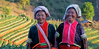 拉祜族妇女