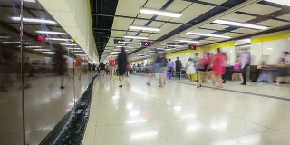 高清延时:旅客拥挤的香港地铁车站