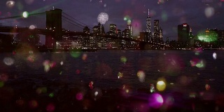 纽约市天际线上的彩色雪花闪烁新年快乐
