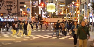 行人在新宿