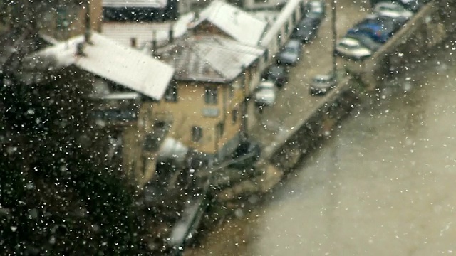 落雪，建筑背景