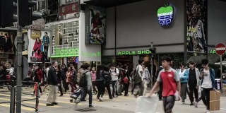 中国香港，2014年11月13日:中国香港市中心的行人
