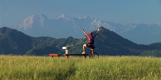 高清:胜利的登山车