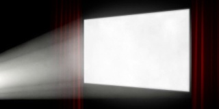 电影屏幕与投影仪灯倾斜红色窗帘
