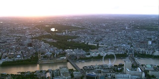 日落时分的伦敦高清天线