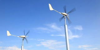 风力涡轮机与Cloudscape，绿色能源概念