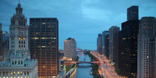 芝加哥河黄昏时光流逝