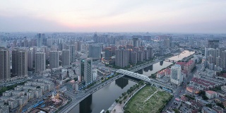 天津的现代建筑与都市景观从早到晚，时光流逝。