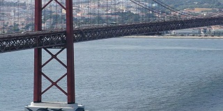 4月25日里斯本大桥