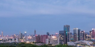 天际线和现代化的办公大楼在深圳日复一日，时光流逝。