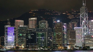 香港蓝夜-中环、维多利亚港、香港岛及九龙。视频素材模板下载