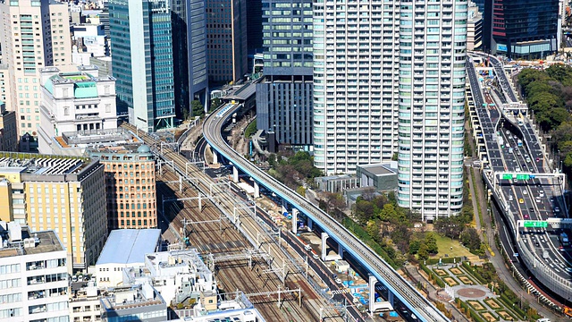 HD Time Lapse: Train in Minato-ku, Japan