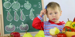 男孩和水果数学