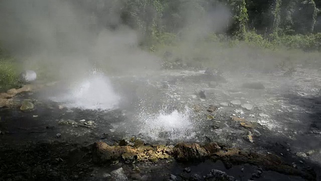 泰国清迈的温泉自然景点。