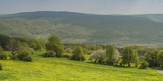 春天在Rhön，典型的地区图林根州，德国