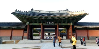 时间流逝——韩国首尔昌德宫挤满了人