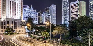 时光流逝-香港的摩天大楼和夜间交通(放大)