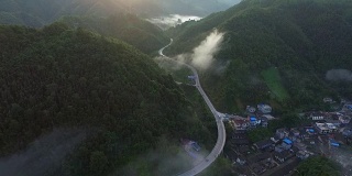 中国桂林Lingui雾中苗坪村