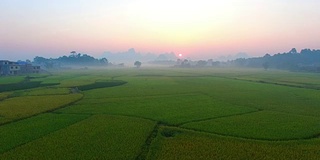 日落喀斯特地区，桂林，中国