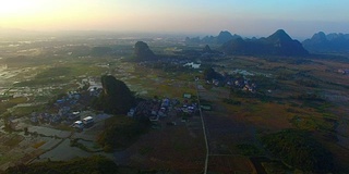 日落喀斯特地区，桂林，中国