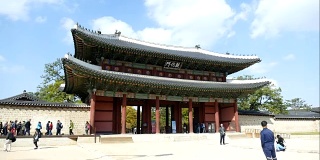 时间流逝——韩国首尔昌德宫挤满了人