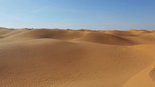 位于突尼斯撒哈拉沙漠的东方大Erg视频素材模板下载