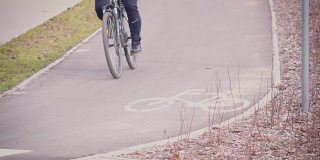 慢镜头:自行车道