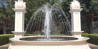 花园里的喷泉