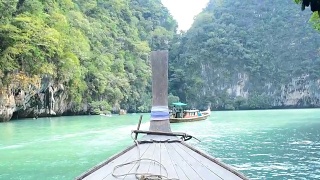 长尾船传统旅游泰国甲米岛视频素材模板下载