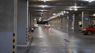 地下停车场视频素材模板下载