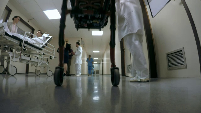 医院病房的走廊
