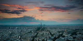 时间流逝:巴黎日落时的鸟瞰图