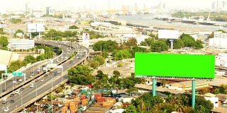 4K:午餐时的绿屏广告牌。