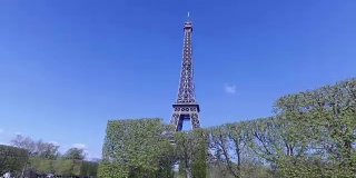 4K埃菲尔铁塔，巴黎，来自战神广场