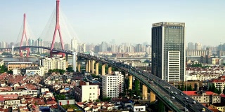 杨浦大桥高架交通从早到晚