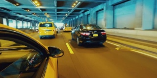 黄色出租车在纽约驾驶